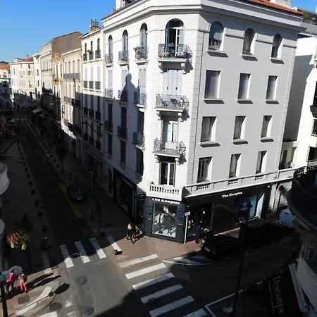 Victoria Studio Close To The Beach And Festival Palace 公寓